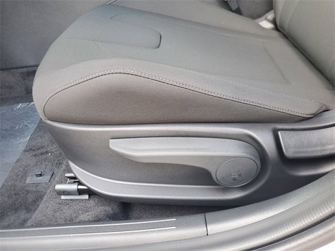 New 2025 Hyundai Elantra Sport image 13