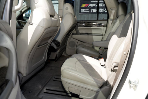 Used 2014 Buick Enclave Leather w/ LPO, Cargo Convenience Pkg image 17