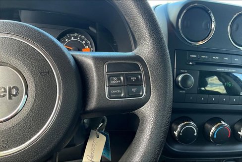 Used 2015 Jeep Patriot Sport image 16