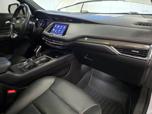 Used 2023 Cadillac XT4 Sport image 28