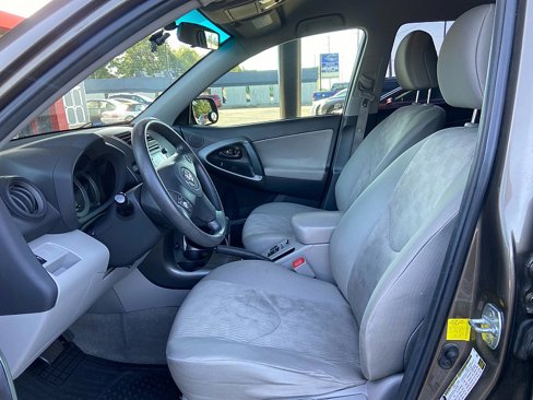 Used 2012 Toyota RAV4 4WD image 9