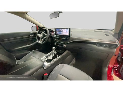 Used 2024 Nissan Altima 2.5 SV w/ SV Premium Package image 18