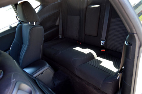 Used 2018 Dodge Challenger SXT image 11