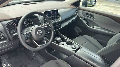 Used 2023 Nissan Rogue S image 12