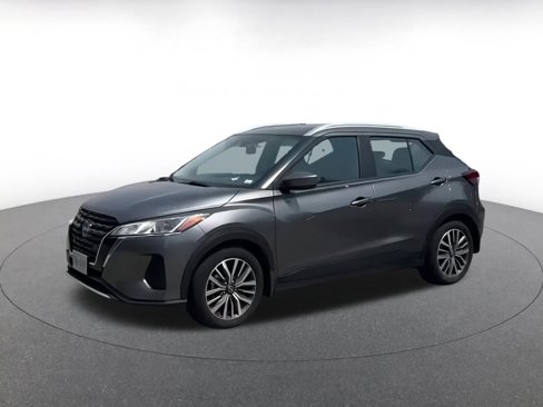 Used 2024 Nissan Kicks SV image 8