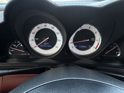 Used 2009 Mercedes-Benz SL 550 image 32