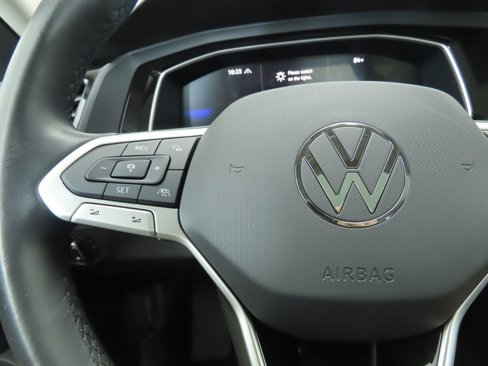 Certified 2024 Volkswagen Jetta SE image 12