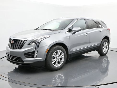 New 2025 Cadillac XT5 Luxury image 1