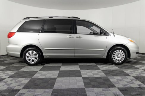 Used 2008 Toyota Sienna LE image 9