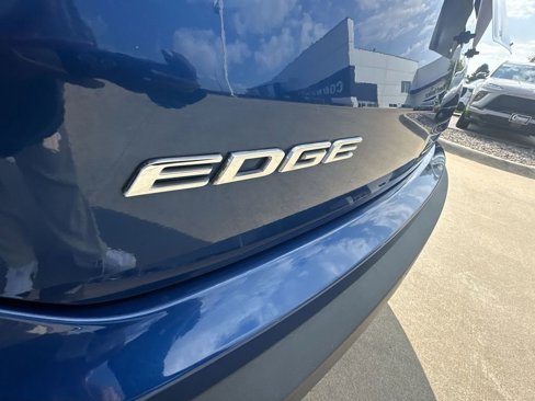 Used 2020 Ford Edge SEL image 31
