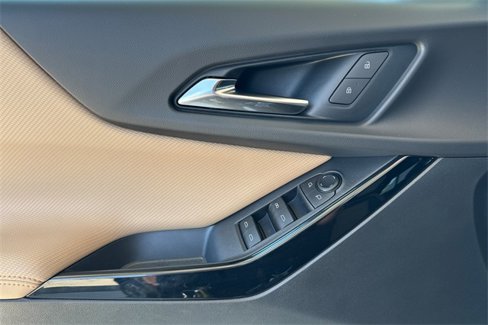 New 2026 Chevrolet Equinox ACTIV w/ Safety and Technology Package image 14