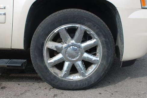 Used 2014 GMC Yukon XL Denali image 47