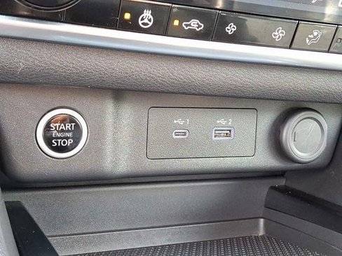 Used 2022 Nissan Rogue SV w/ SV Premium Package image 23