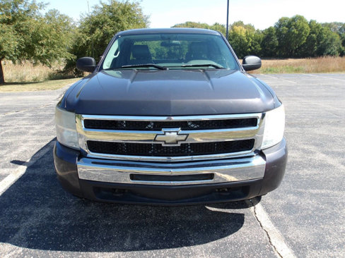 Used 2010 Chevrolet Silverado 1500 W/T image 3