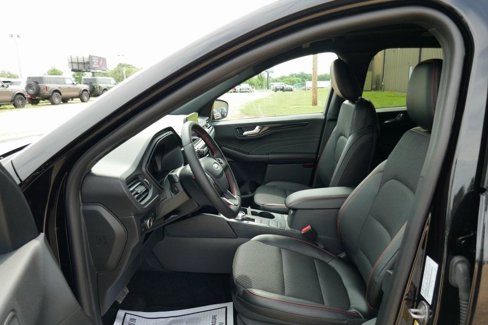 New 2025 Ford Escape ST-Line Elite image 12