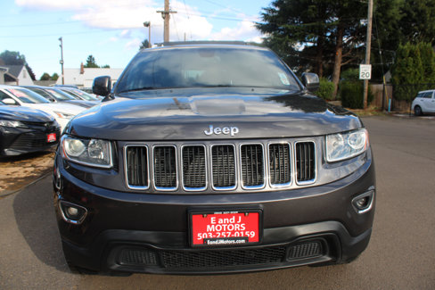 Used 2014 Jeep Grand Cherokee Laredo w/ 18" Wheel & 8.4" Radio Group image 2