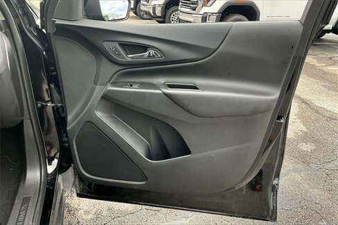 Used 2024 Chevrolet Equinox LT image 28