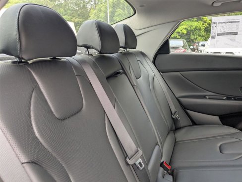 Used 2024 Hyundai Elantra Limited image 34