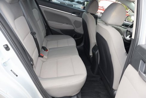Used 2019 Hyundai Elantra SEL image 16