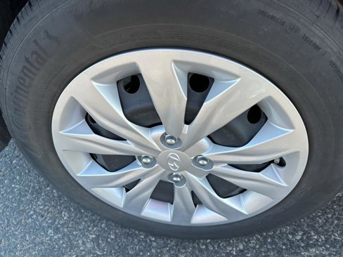 Used 2021 Hyundai Accent SE w/ Cargo Package image 27