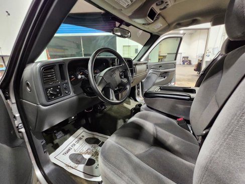 Used 2004 GMC Sierra 1500 SLE w/ Light Duty Power Package image 7