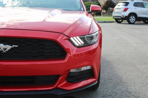 Used 2016 Ford Mustang Convertible image 39