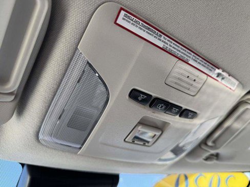 Certified 2020 Toyota Corolla LE image 28