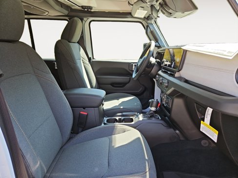 New 2025 Jeep Wrangler Sport S image 15