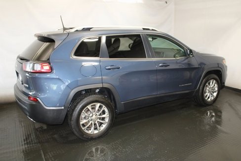 Used 2021 Jeep Cherokee Latitude Lux w/ Comfort/Convenience Group image 5