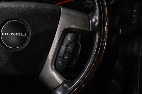 Used 2012 GMC Yukon XL Denali image 16