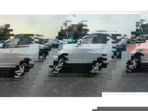 Used 2022 Chevrolet Equinox LT image 39
