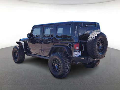 Used 2011 Jeep Wrangler Unlimited 70th Anniversary w/ Connectivity Group image 4