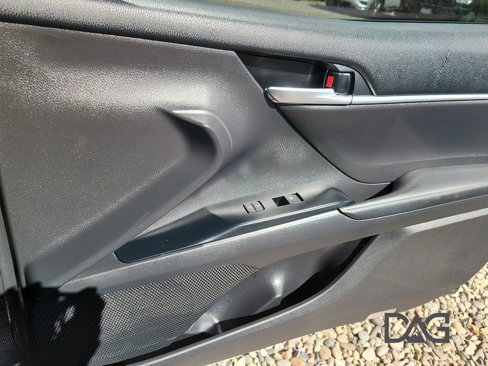 Used 2019 Toyota Camry SE image 23
