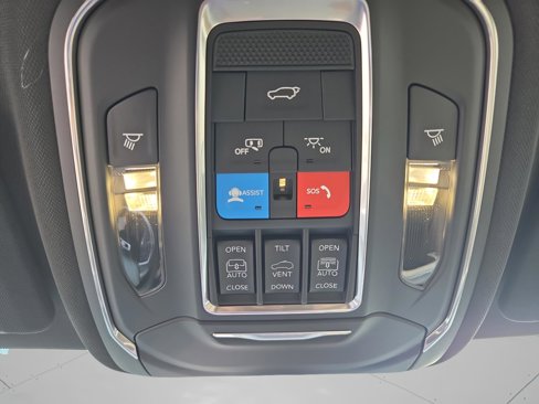 New 2025 Jeep Grand Cherokee L Limited image 13