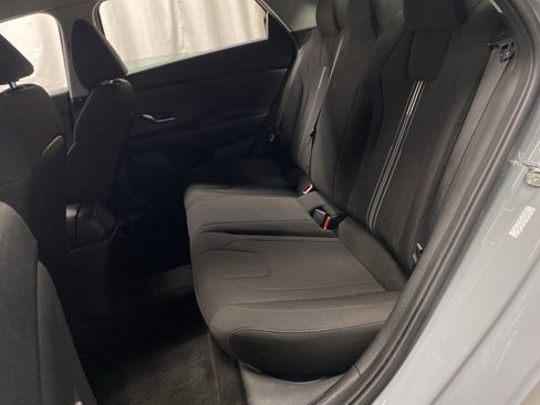 Certified 2022 Hyundai Elantra SEL image 27