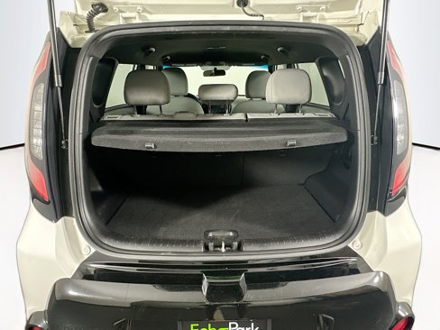 Used 2016 Kia Soul + image 26