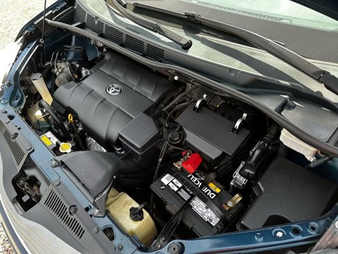 Used 2012 Toyota Sienna XLE image 40