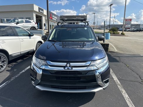 Used 2017 Mitsubishi Outlander ES image 2