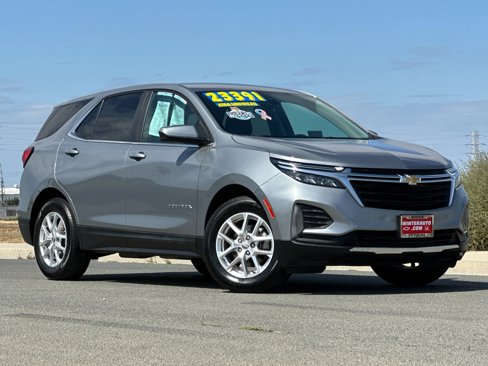 Used 2024 Chevrolet Equinox LT image 2