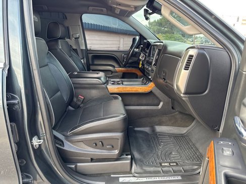 Used 2017 Chevrolet Silverado 1500 High Country image 18
