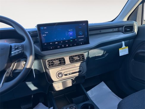 New 2025 Ford Maverick XL image 11
