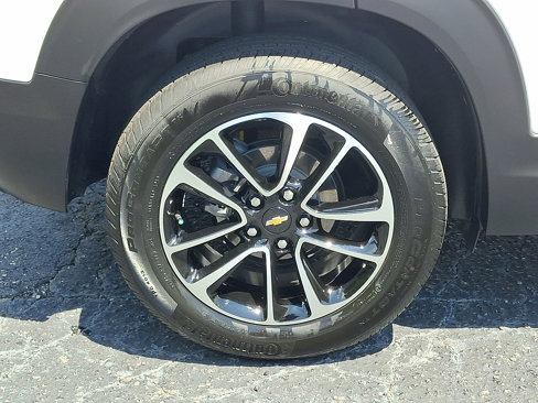 Used 2024 Chevrolet TrailBlazer LT w/ Driver Confidence Package image 28