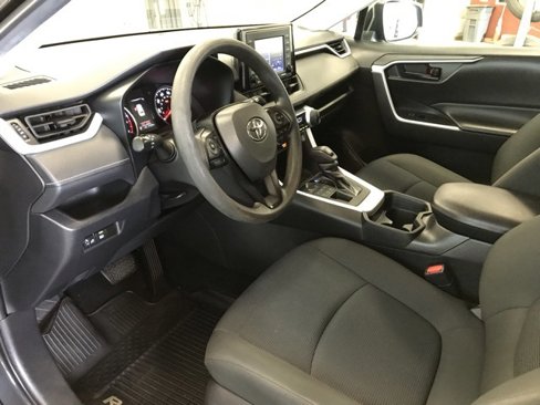 Certified 2021 Toyota RAV4 LE image 12