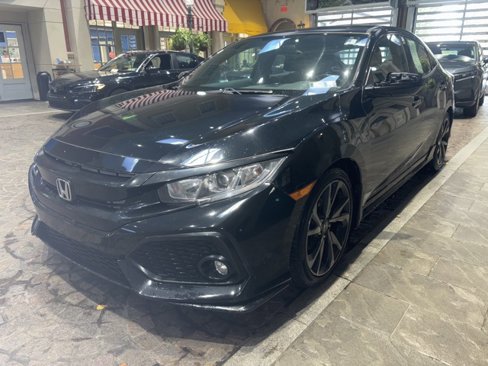 Used 2018 Honda Civic Sport image 8