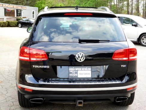 Used 2016 Volkswagen Touareg Sport image 16