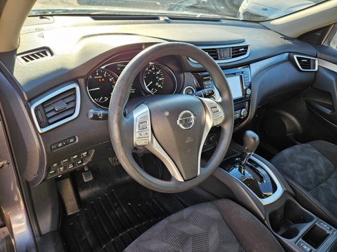 Used 2015 Nissan Rogue SV w/ SV Premium Package image 12