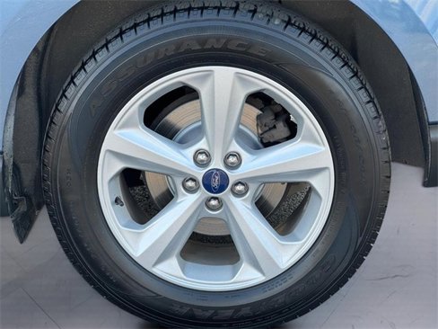 Used 2018 Ford Edge SE image 7