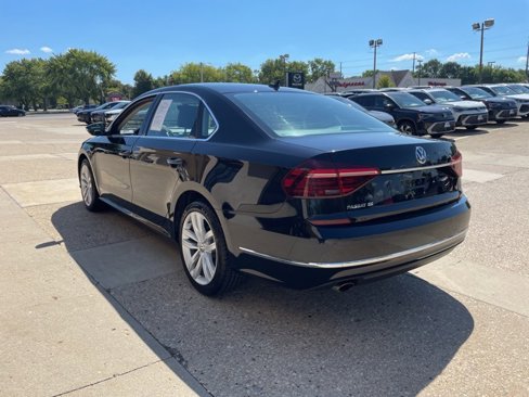 Used 2018 Volkswagen Passat 2.0T SE image 9