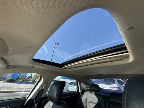 Used 2014 Ford Fusion SE w/ Equipment Group 202A image 14