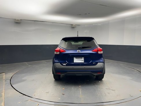 Used 2020 Nissan Kicks SR image 8